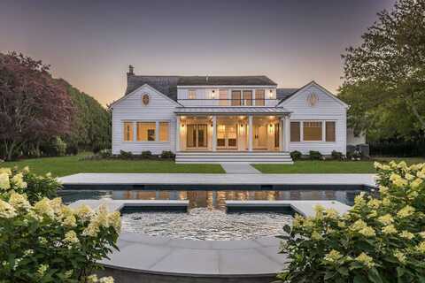 702 David Whites Lane, Southampton, NY 11968