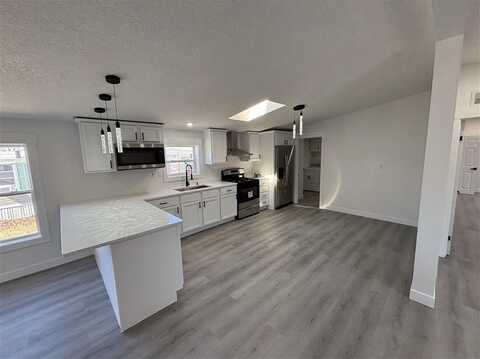 80 Eisenhower Street, West Branch, IA 52358