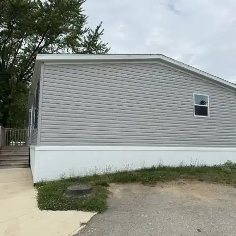 3052 North Gary Street, New Castle, IN 47362