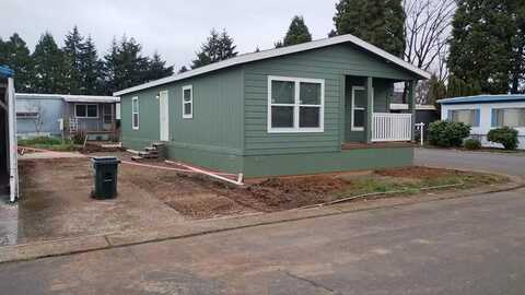 1800 Lakewood Ct, Eugene, OR 97402