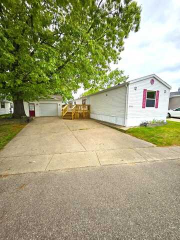5532 Iris Street, Kalamazoo, MI 49009