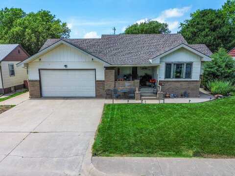 317 Freeman Ave, Oakley, KS 67748