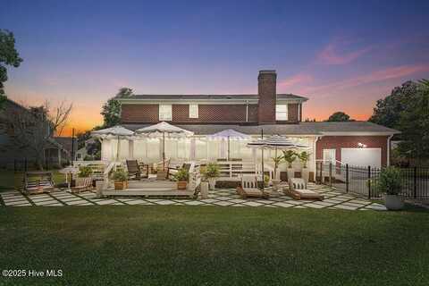 311 Lennox Place, Wilmington, NC 28412
