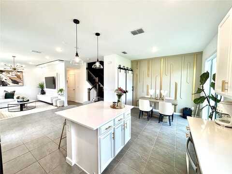 921 Spring Palms Loop, Orlando, FL 32828