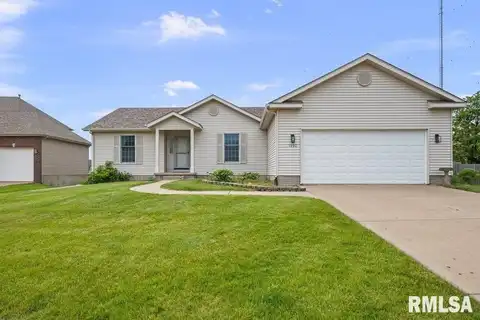 1992 PLUM TREE Road, Bettendorf, IA 52722