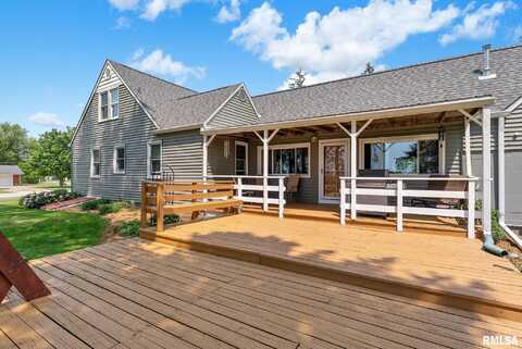 904 W MAIN Street, Reynolds, IL 61279