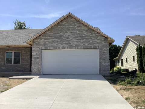3718 W EAGLE POINT Drive, Peoria, IL 61615
