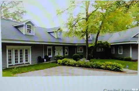26 Island Bay Lane, Springfield, IL 62712