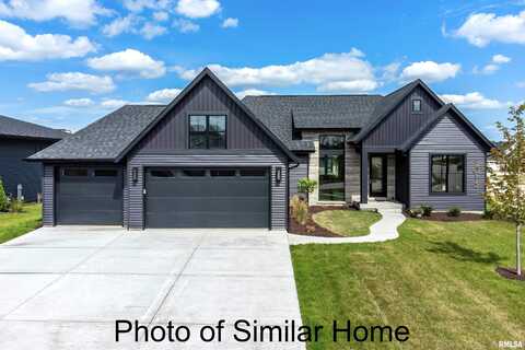 6559 CARDINAL Road, Bettendorf, IA 52722