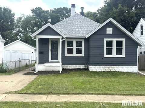 1108 E HAZARD Avenue, Peoria Heights, IL 61616