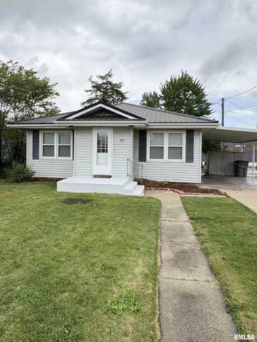 207 E NORTH Street, Colchester, IL 62326