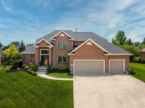 810 Elderwood Avenue, Tipp City, OH 45371