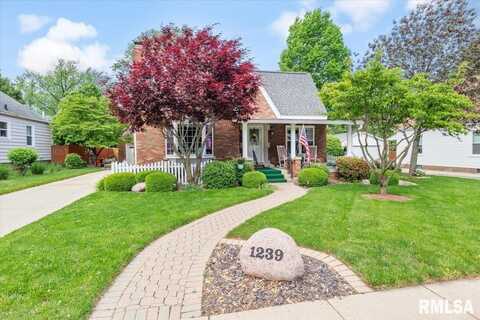 1239 Monument Avenue, Springfield, IL 62702