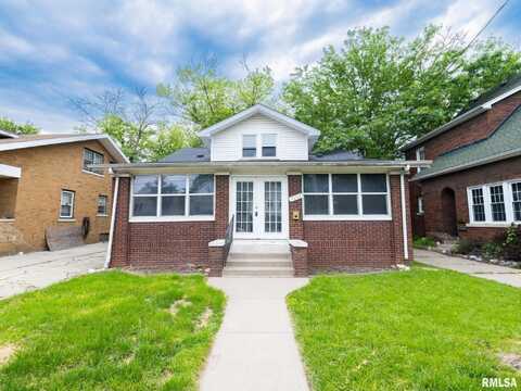 2203 N PROSPECT Road, Peoria, IL 61603