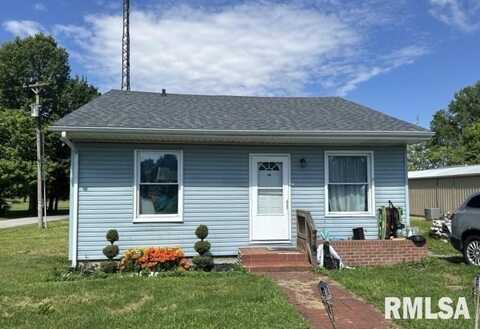 415 S PARK Street, Sesser, IL 62884