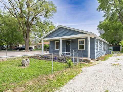 5720 W FARMINGTON Road, Peoria, IL 61604