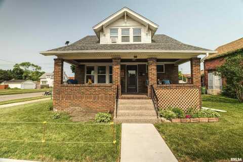 300 N 4TH Street, Clinton, IA 52732