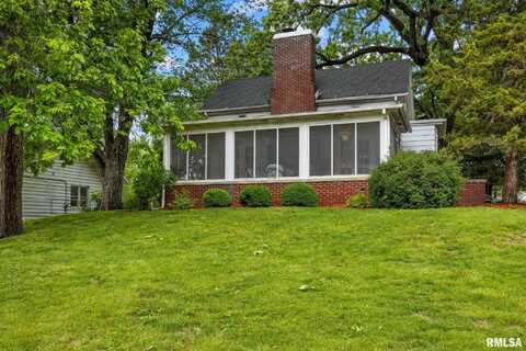 501 W MAIN Street, Toulon, IL 61483