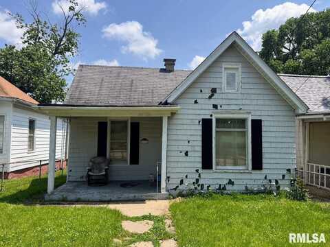 2918 NE MADISON Avenue, Peoria, IL 61603