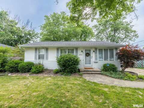 2705 N VICTORIA Avenue, Peoria, IL 61604
