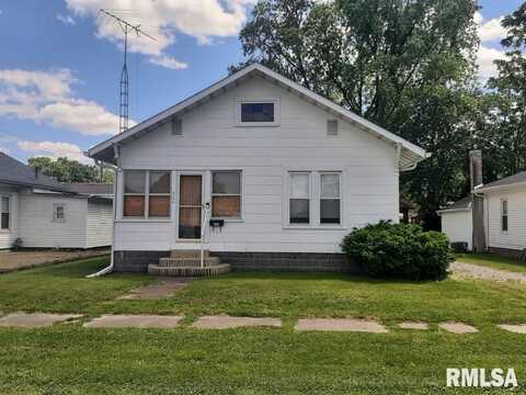 504 W Sylvester Avenue, Christopher, IL 62822