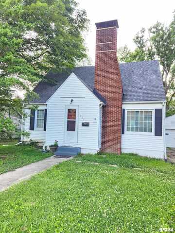 202 N OAKLAND Street, Carbondale, IL 62901