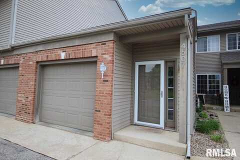 4507 N THORNHILL Drive, Peoria, IL 61615