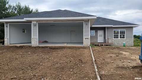 1304 W HILLCREST Drive, Chillicothe, IL 61523