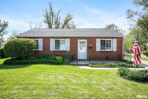 310 Saint Clair Drive, Marquette Heights, IL 61554