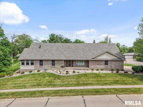859 45TH Avenue, East Moline, IL 61244