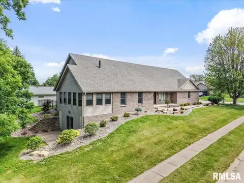 859 45TH Avenue, East Moline, IL 61244