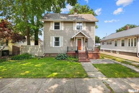 1111 S 4TH Street, Pekin, IL 61554