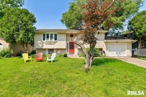 3110 N PINE Street, Davenport, IA 52806