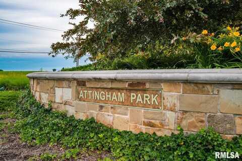 10427 N ATTINGHAM Drive, Peoria, IL 61615
