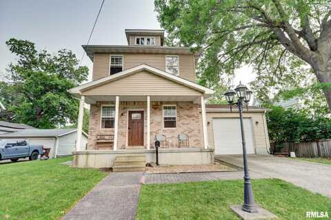 130 E POWELL Street, Taylorville, IL 62568