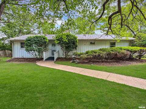 6006 N BIG HOLLOW Road, Peoria, IL 61615