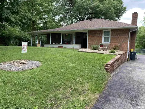 490 W PINE Street, Canton, IL 61520