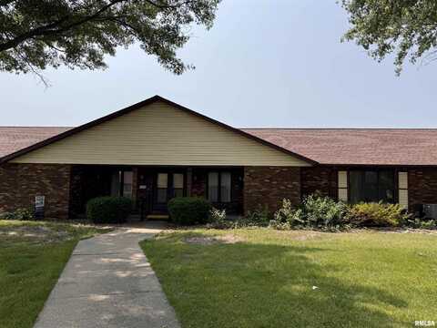 1905 S MADISON Street, Macomb, IL 61455