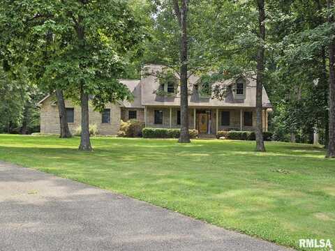 9 FAWN Drive, Fairfield, IL 62837