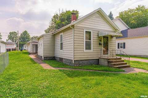 709 DECATUR Street, Lincoln, IL 62656