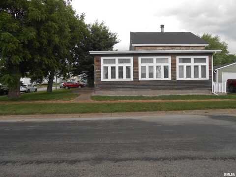 636 3RD Street, Buffalo, IA 52728