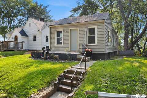 3620 NE BREVIS Street, Peoria, IL 61603