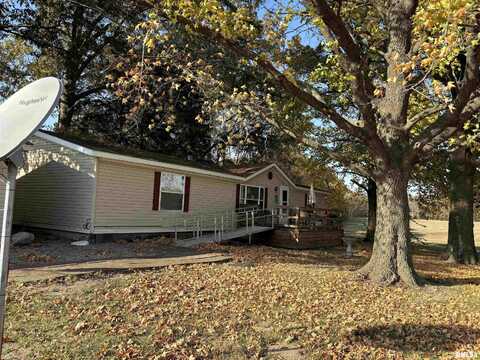 10062 N State Route 142 Highway, Mount Vernon, IL 62864
