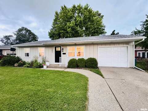 702 S PEARL Street, Macomb, IL 61455