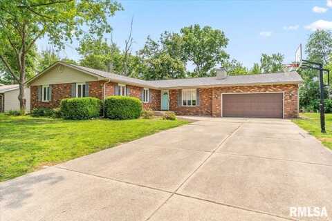 69 Axline Road, Chatham, IL 62629