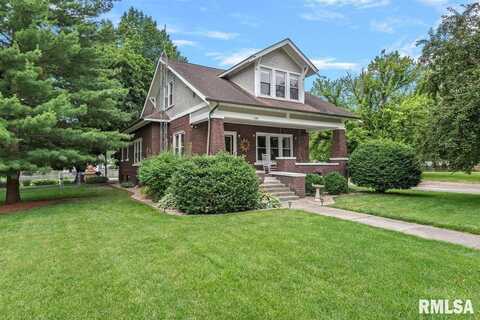 330 W Loud Street, Virden, IL 62690