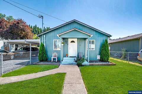 1665 Dogwood St, Sweet Home, OR 97386