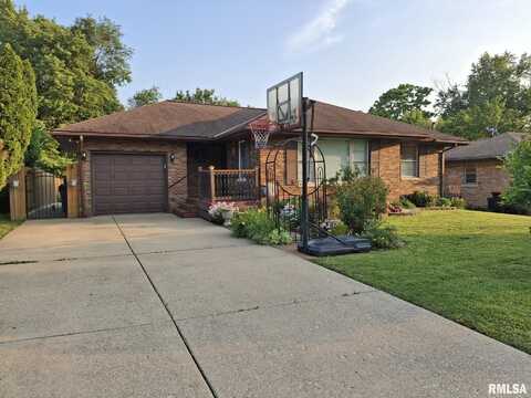 2604 W KANSAS Street, Peoria, IL 61604