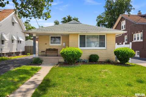 2206 W ROHMANN Avenue, West Peoria, IL 61604