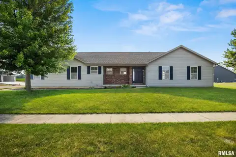 311 STILLWATER Drive, Chillicothe, IL 61523